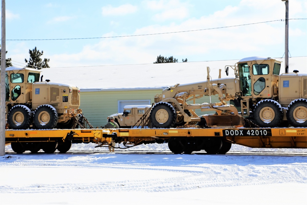 Soldiers build railcar-loading skills during exercise at Fort McCoy