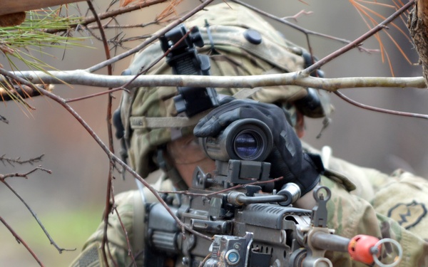 Soldiers defend against opposing forces at JRTC