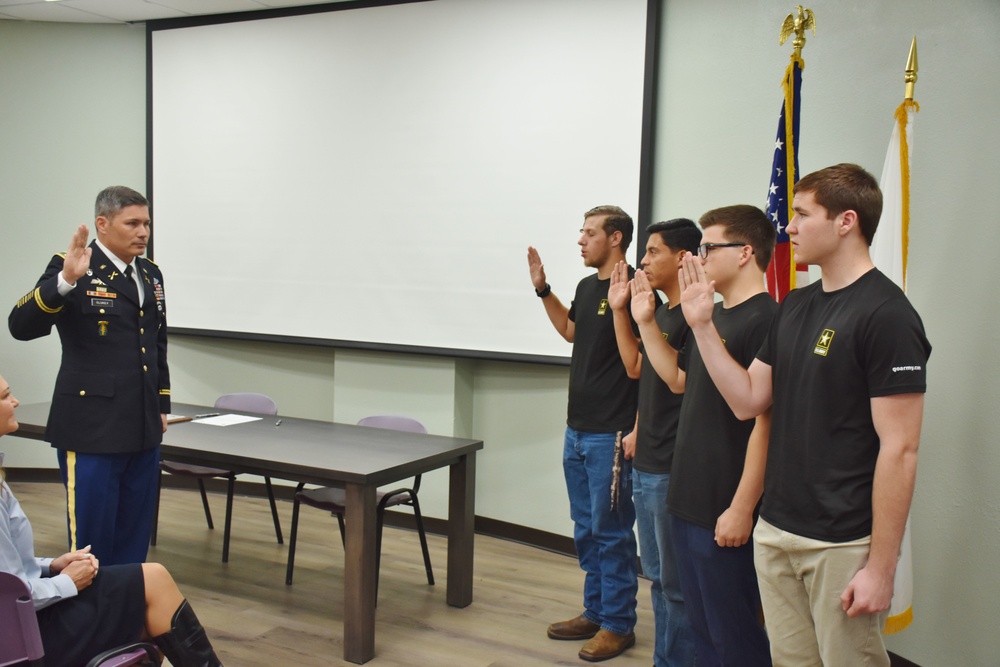 Phoenix Recruiting Battalion supports PaYS signing ceremony