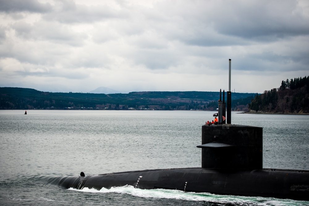 USS Kentucky (SSBN 737)(G) Returns Home