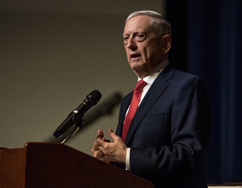 SecDef visit to USTRANSCOM, Scott Air Force Base, Ill.