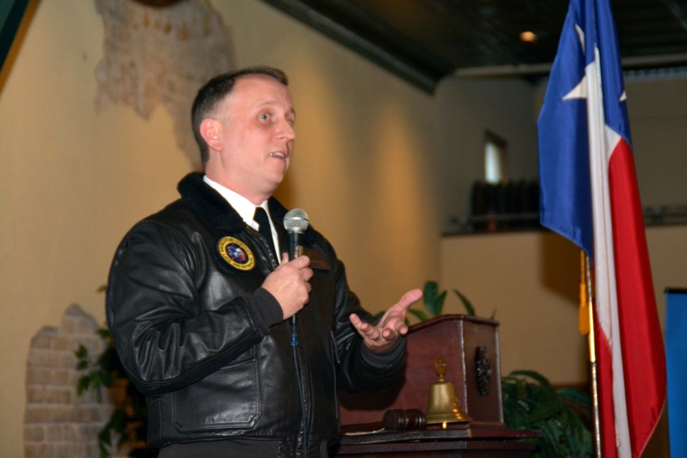 NRD San Antonio CO speaks to Rotary Club of New Braunfels during Navy Week