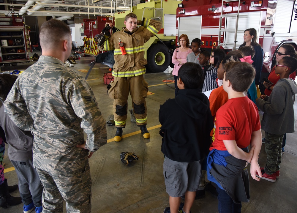 Biloxi students explore Air Force careers