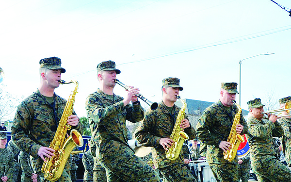 Quantico Marine Corps Band strikes up some jazzy tunes at Mardi Gras