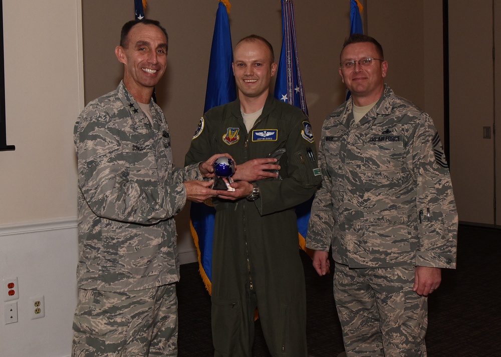 9th AF hosts 2018 first quarter commander's call