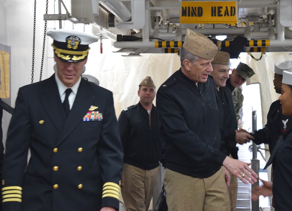 commander, Navy Medicine West, Visits the USNS Mercy, (T-AH 19)