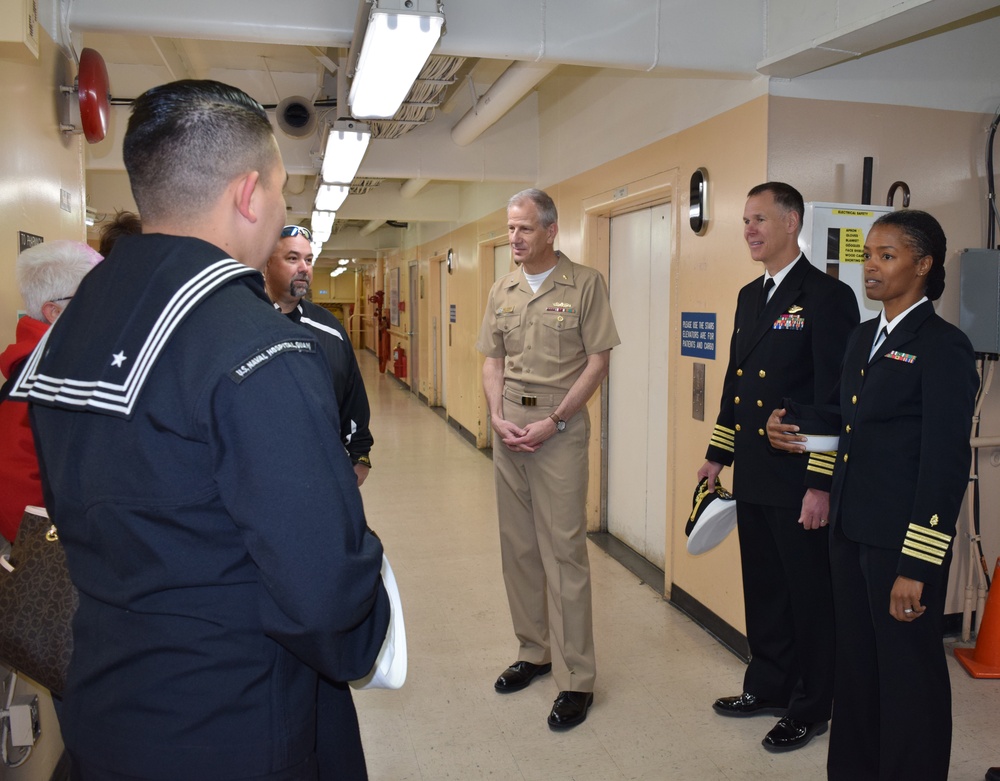 Navy Medicine West and Medical Treatment Facility, USNS Mercy, (T-AH 19) Leadership Meet with Sailors and Families