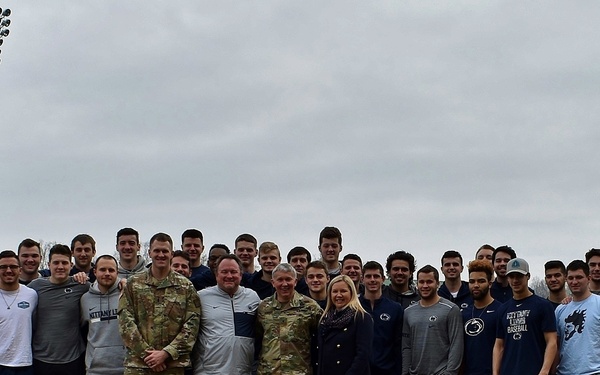 Bonner discusses leadership with the Diamond Lions