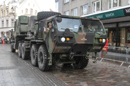 10th AAMDC celebrates with Estonians for 100th year anniversary