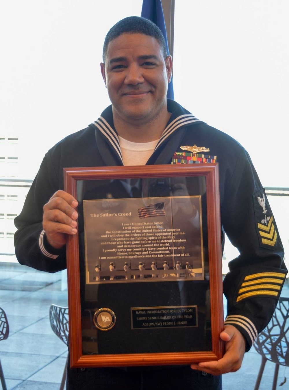Naval Oceanography’s Henry, Cruz Named Information Forces Shore Sailors of the Year