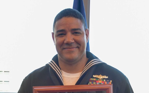 Naval Oceanography’s Henry, Cruz Named Information Forces Shore Sailors of the Year