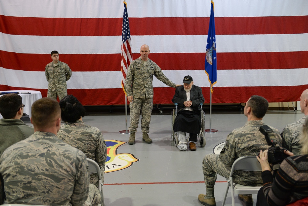 War Hawks recognize World War II hero