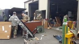 51st ESB Headquarters Soldiers Re-evaluate Load Plans