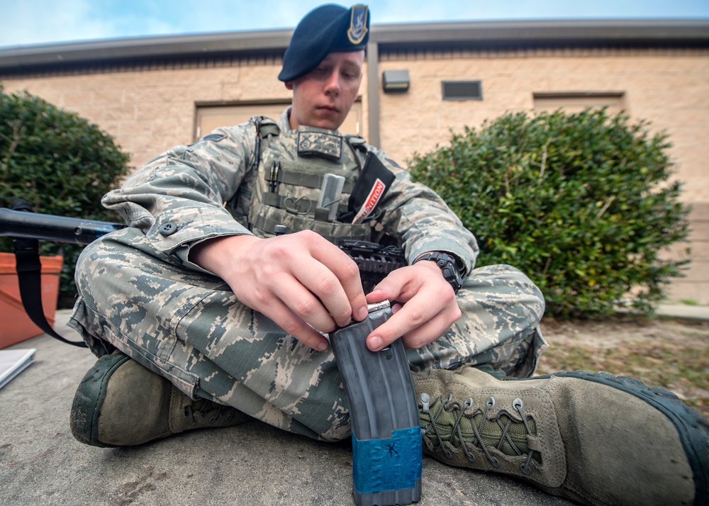 Airmen ‘Shoot,Move,Communicate’