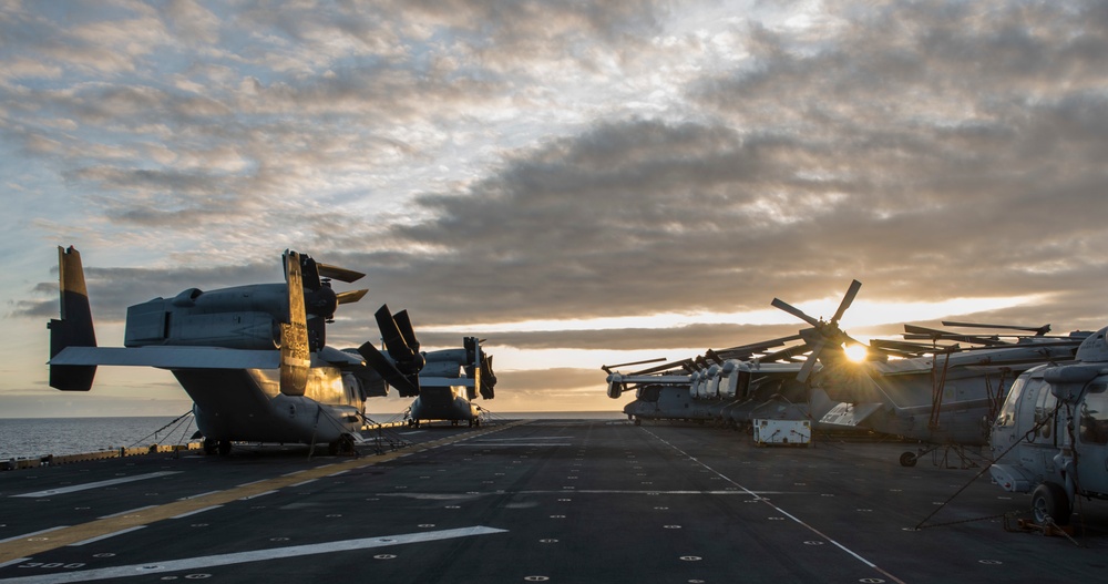 USS Iwo Jima underway