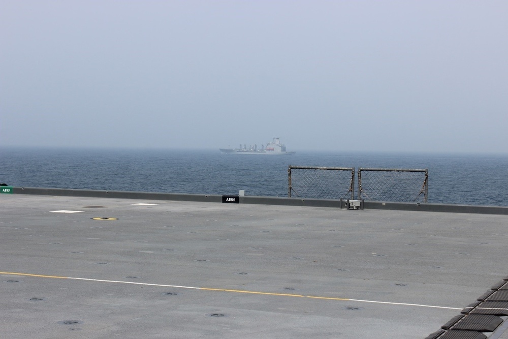 USS Lewis B. Puller conducts refuel-at-sea evolution and passenger transfer