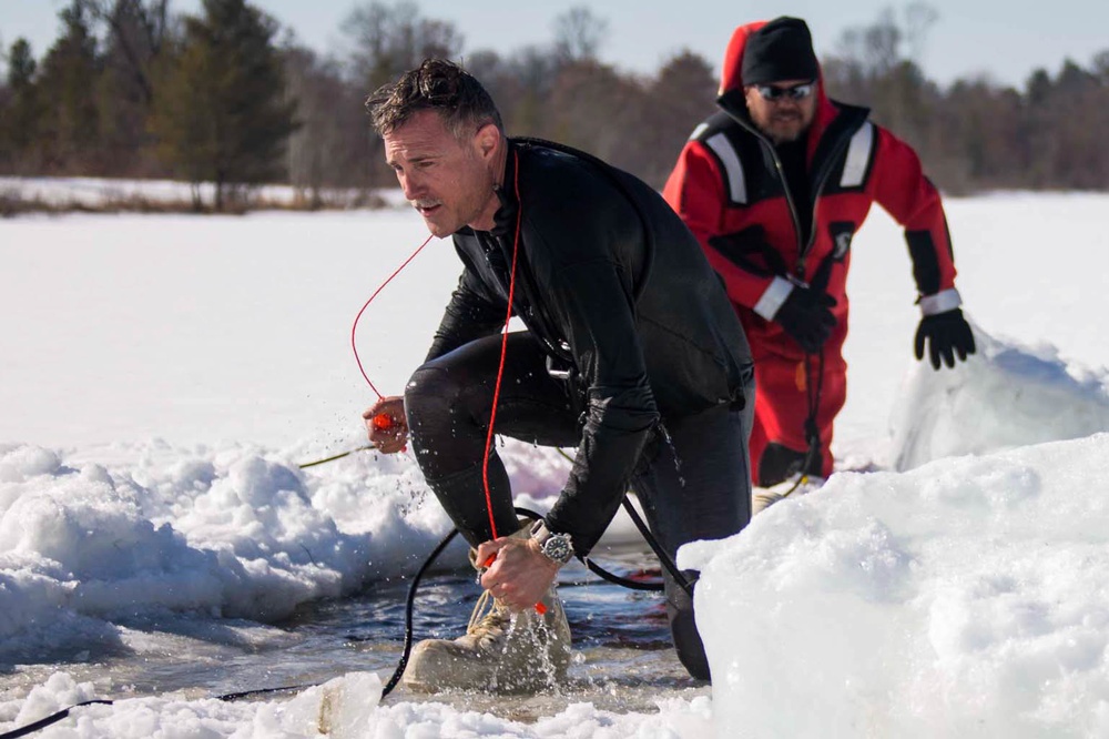Frozen Badger: VMU-2 Polar Plunge
