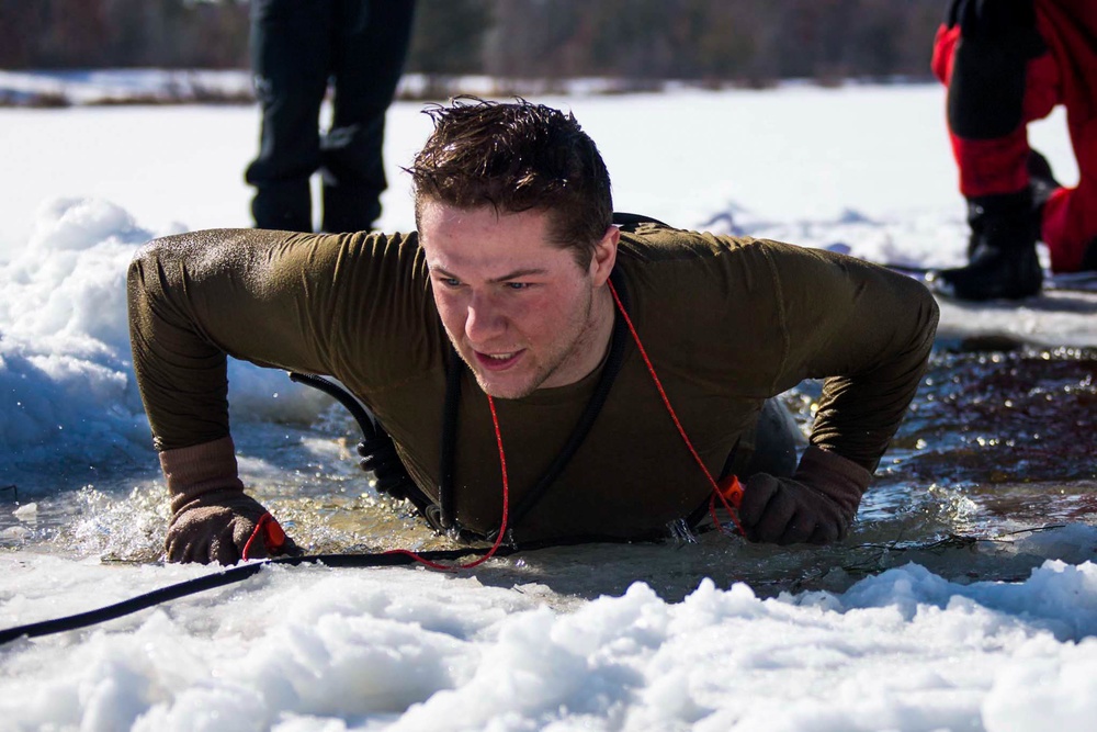 Frozen Badger: VMU-2 Polar Plunge
