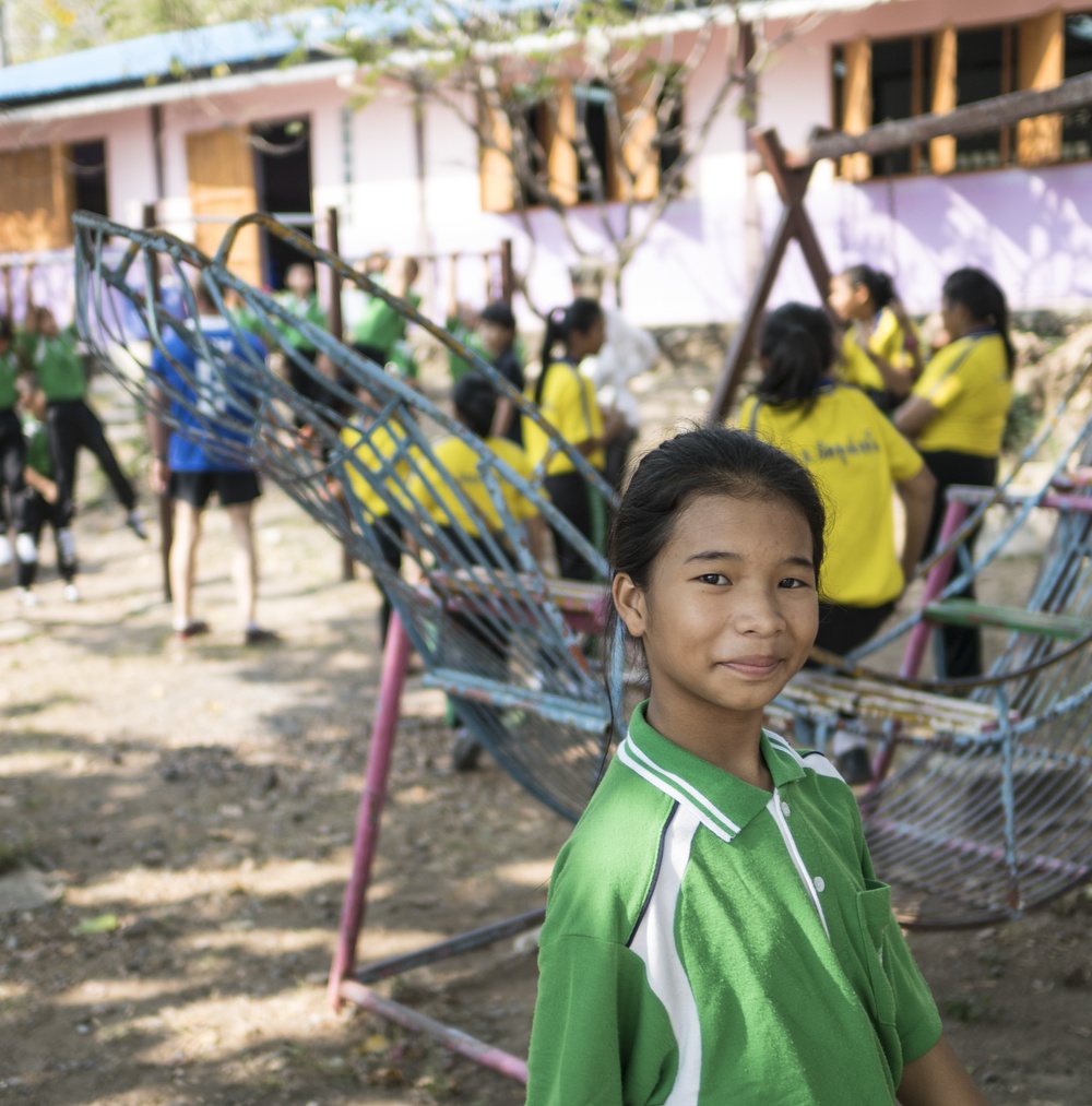 Airmen bring charity to local Thai school