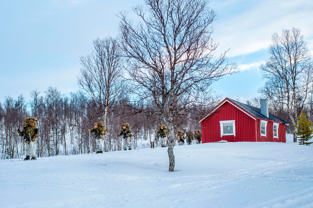 Marines particiapate in Exercise White Claymore