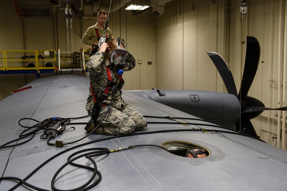193rd SOW Airmen conduct confined spaces exercise
