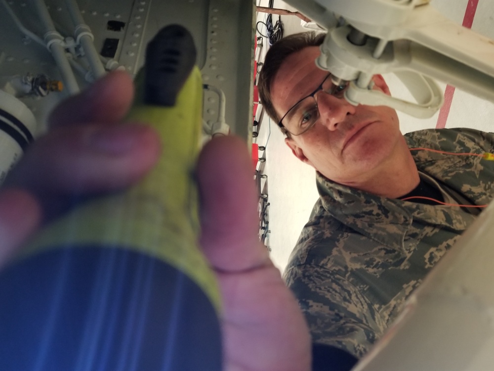 Reservists, Guardsmen fill temporary crucial gap in maintenance manpower