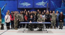 U.S. Army Reserve’s 364th ESC partners with local school