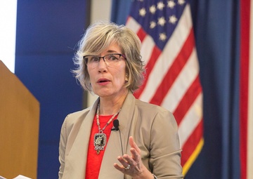 NAVSUP WSS hosts 3 Steps 4 Success Seminar, provides employees 'insider's view'