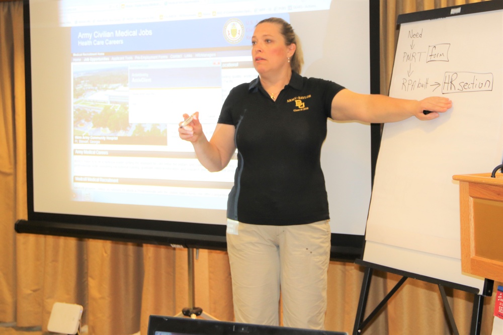 Col. Hinchman leads human resources training