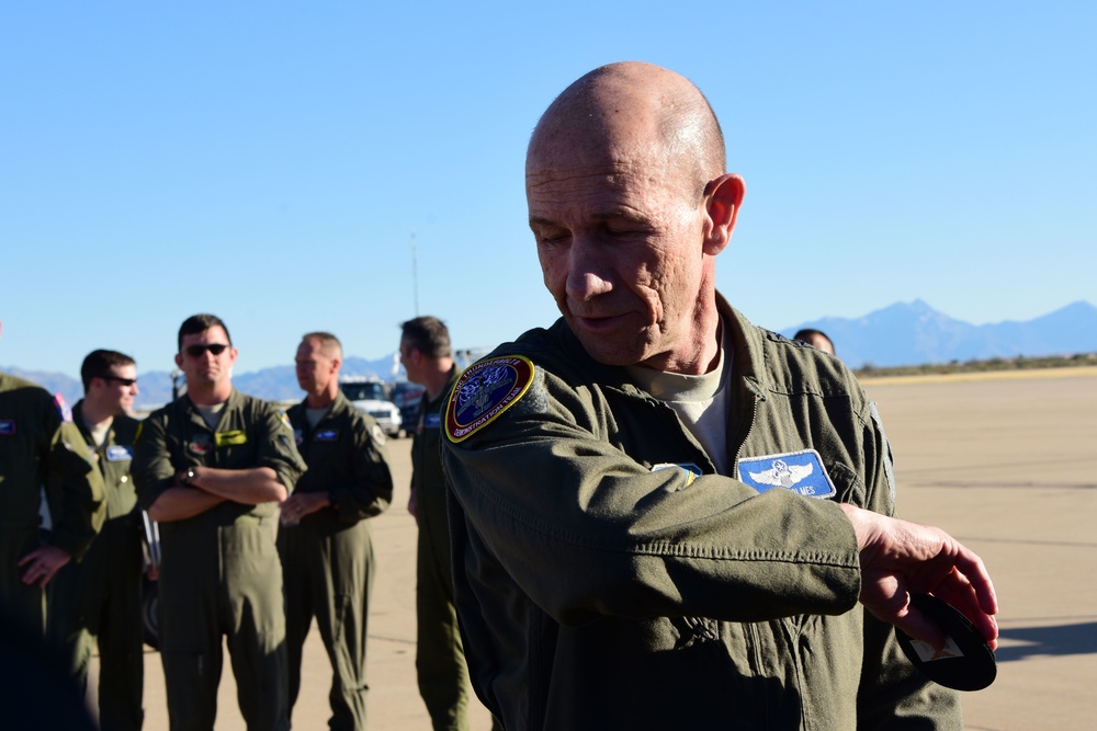 COMACC certifies A-10 Demo Team