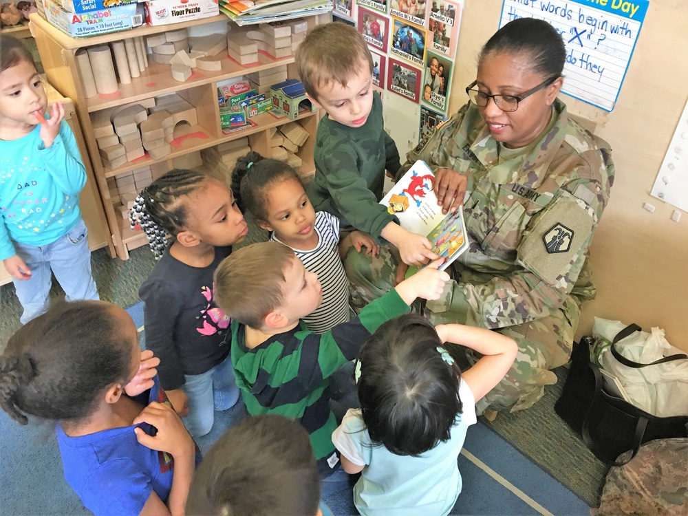 ‘A little talk about tweedle beetles’: 7th MSC Soldiers read to preschoolers