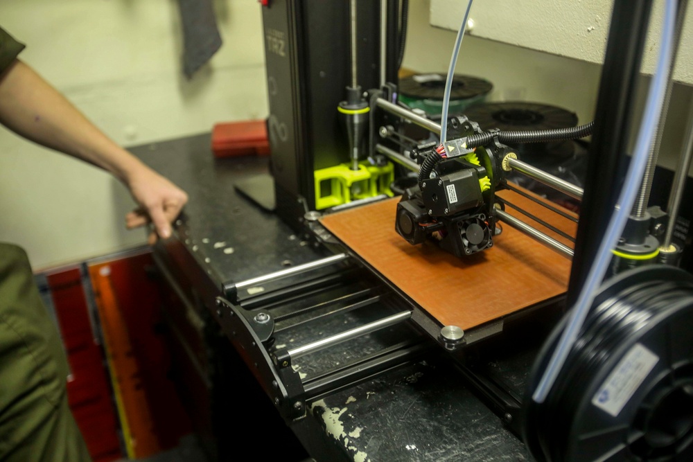 26th MEU Marines improvise, adapt and overcome with 3D-printer