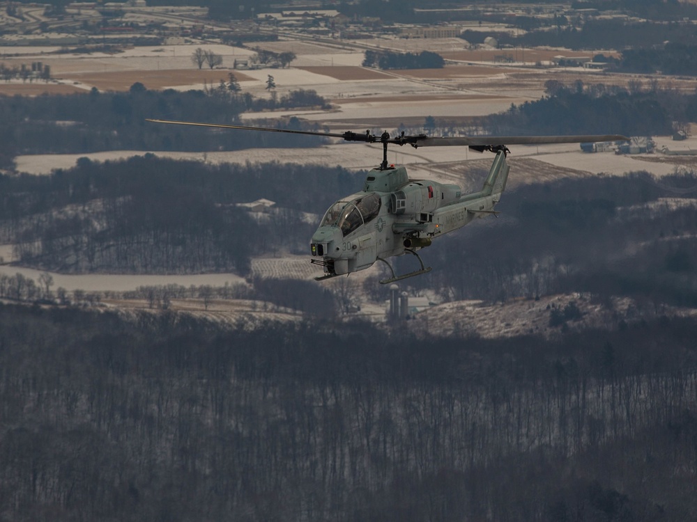 HMLA-167 conducts fire support at Ullr Shield