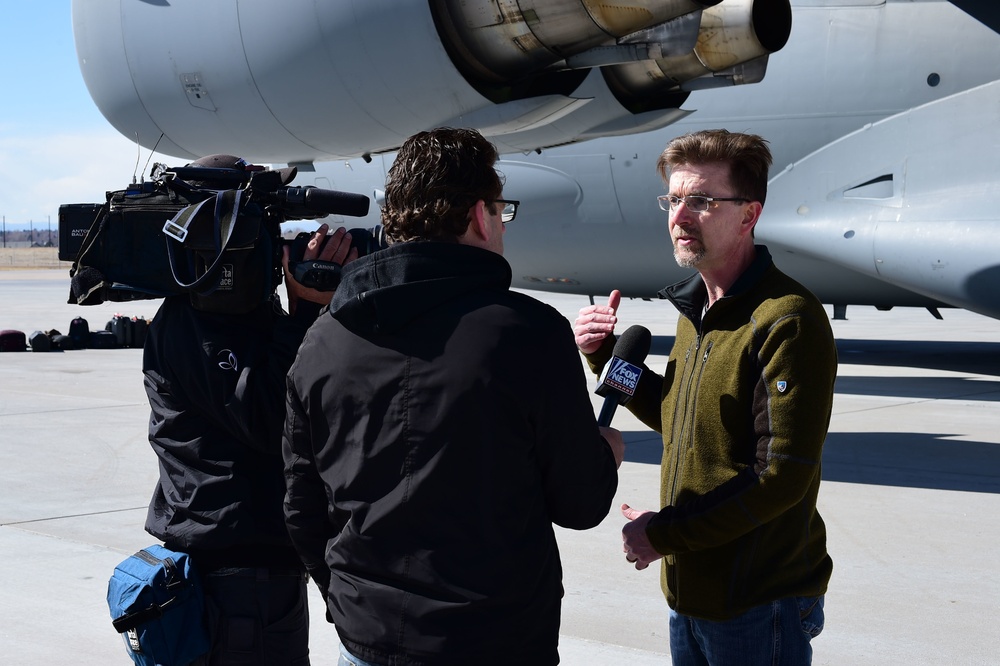 Buckley AFB helps transport Mars lander