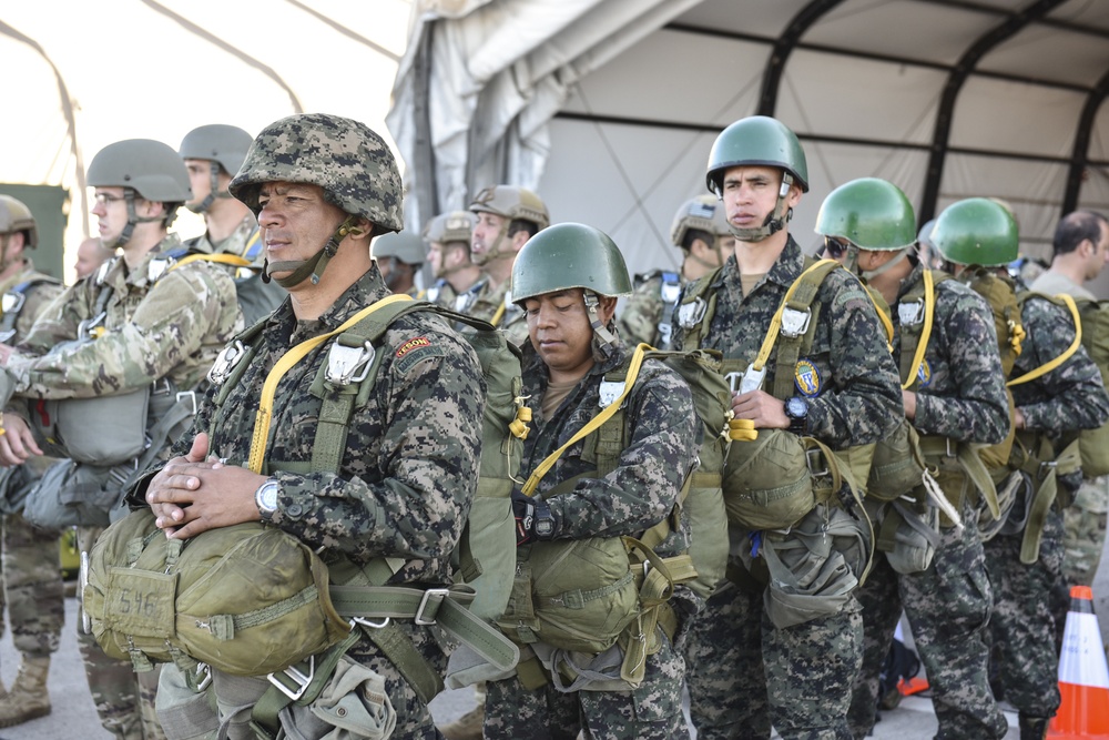 Flying Iguana static line airborne exercise