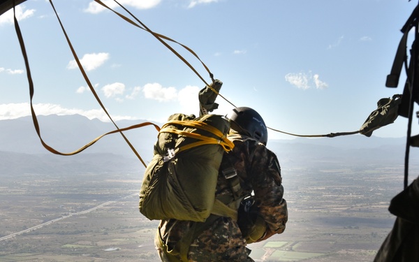 Flying Iguana static line airborne exercise