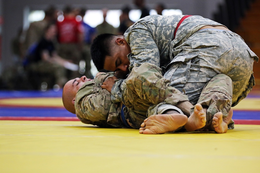 Fort Bragg Combatives Tournament: Round One