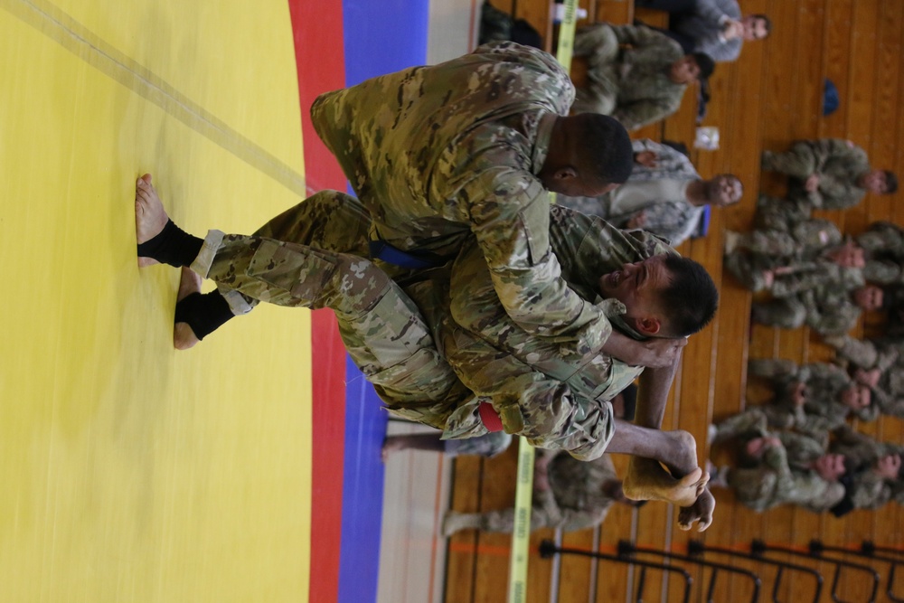 Fort Bragg Combatives Tournament: Round One