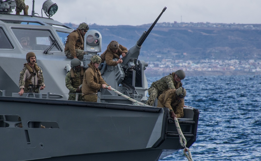 CRS 3 MKVI Patrol Boat Crews conducts TOWEX during Unit Level Training