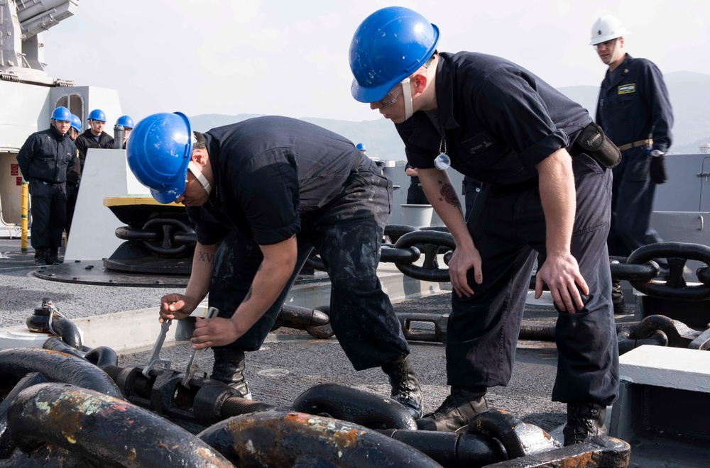 USS Green Bay (LPD 20) commences sea trials