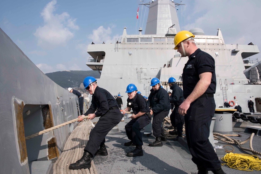 USS Green Bay (LPD 20) commences sea trials