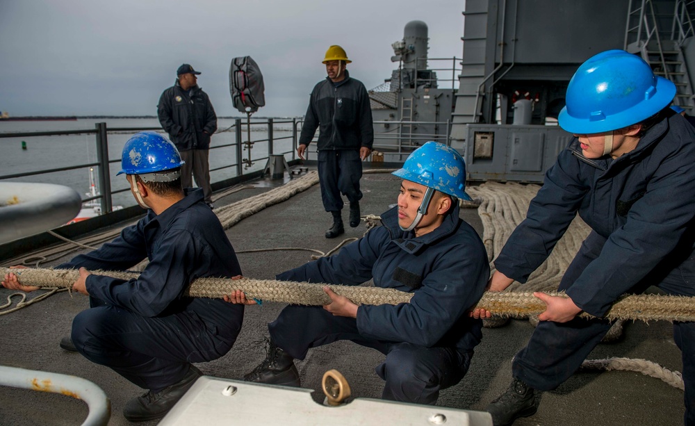 GHWB is the flagship of Carrier Strike Group (CSG) 2, which is comprised of the staff of CSG-2; GHWB; the nine squadrons and staff of Carrier Air Wing (CVW) 8; Destroyer Squadron (DESRON) 22 staff and guided-missile destroyers USS Laboon (DDG 58) and USS