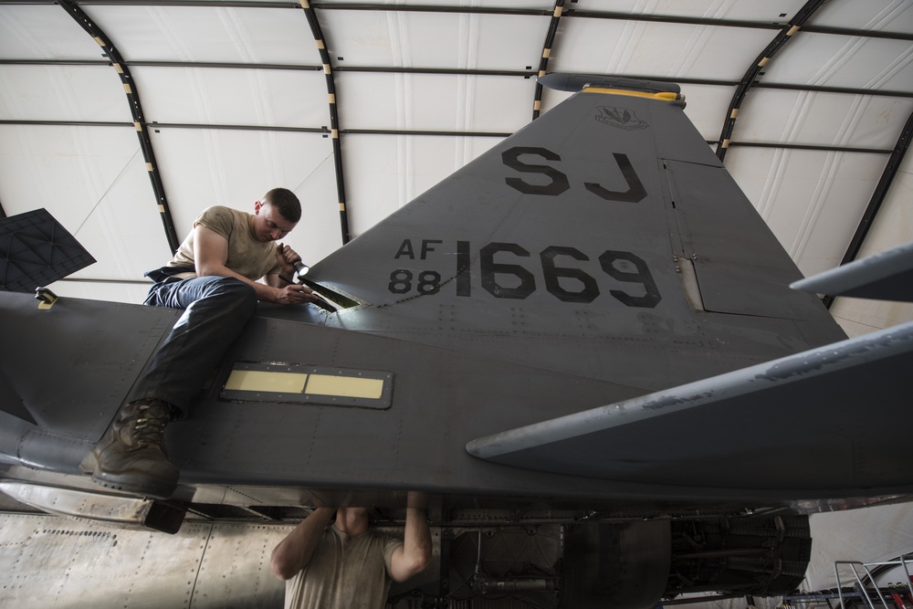 Dis-assembly required: 332 EMXS conducts F-15 phase maintenance