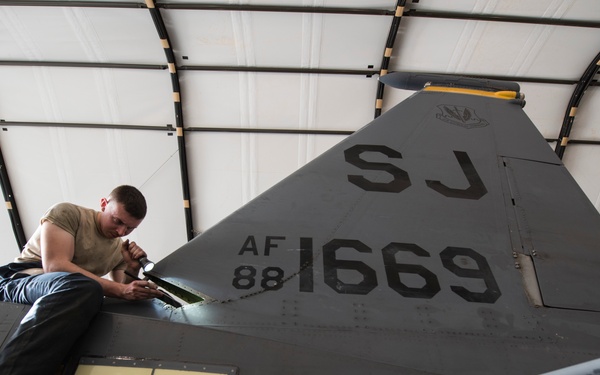 Dis-assembly required: 332 EMXS conducts F-15 phase maintenance