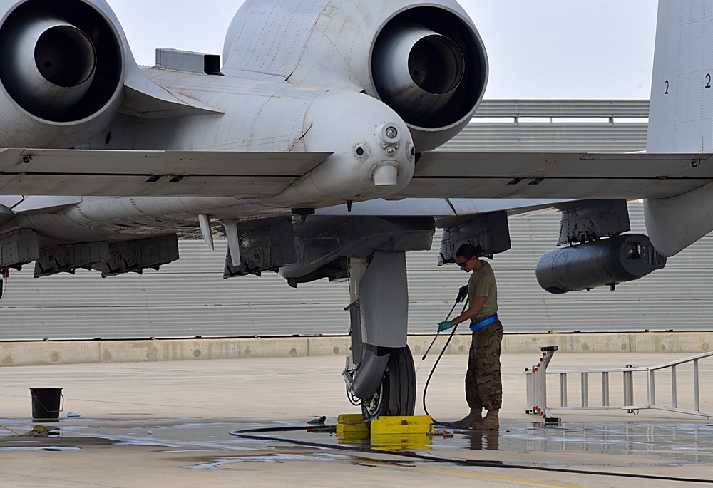 “Boar” Airmen reopen A-10 operations in Afghanistan