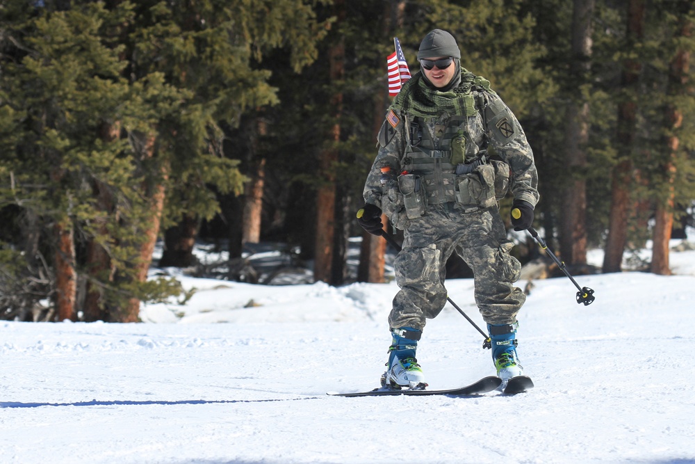 COARNG Soldiers hit slopes during 43rd annual Ski-In Daze