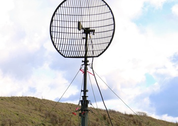 Oregon National Guard Soldiers train to use High Capacity Line of Sight radio system