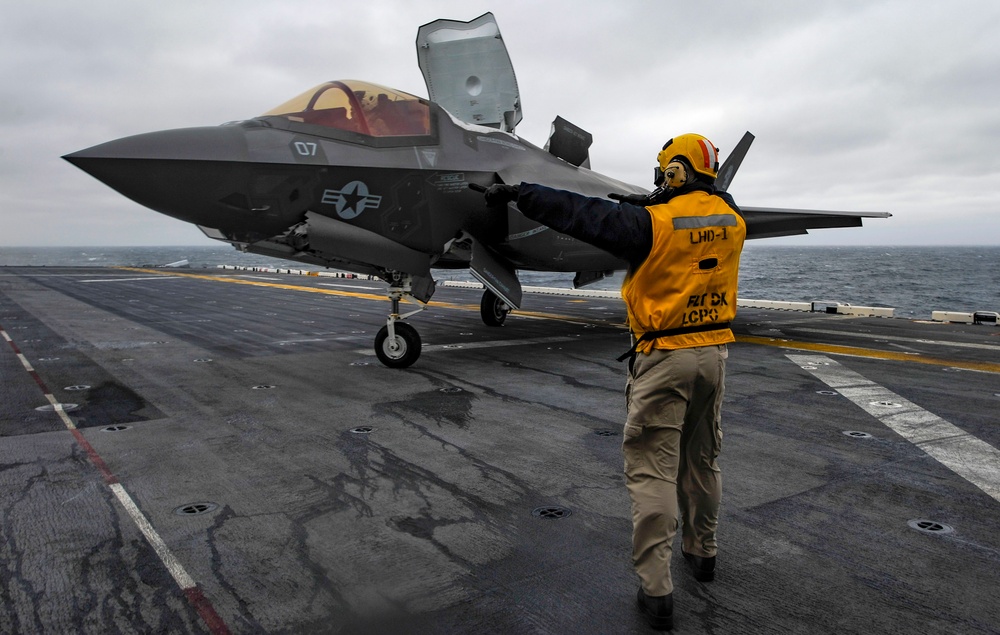 DVIDS - Images - Historic First: F-35B deploys with Amphibious Assault ...