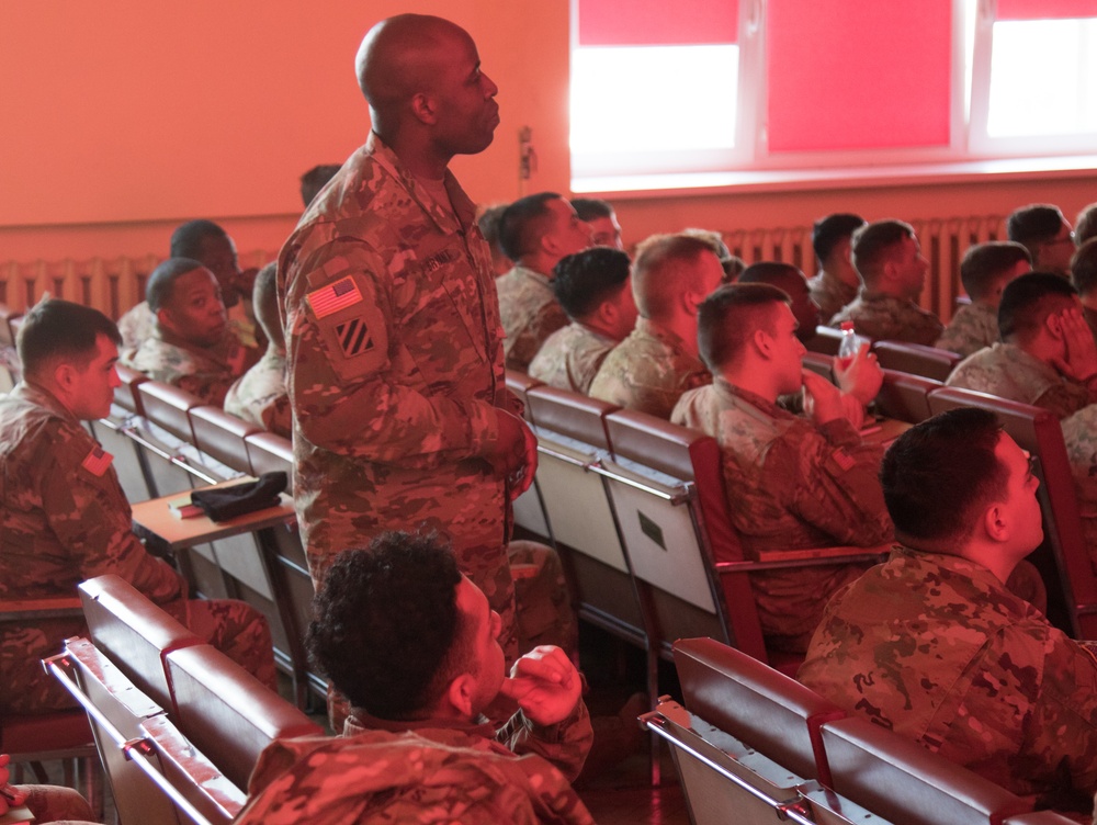 US Army Soldiers attend a leadership development class