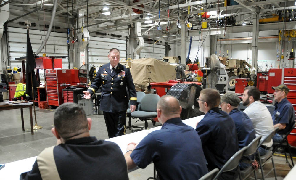 Army Reserve maintenance shop receives safety award